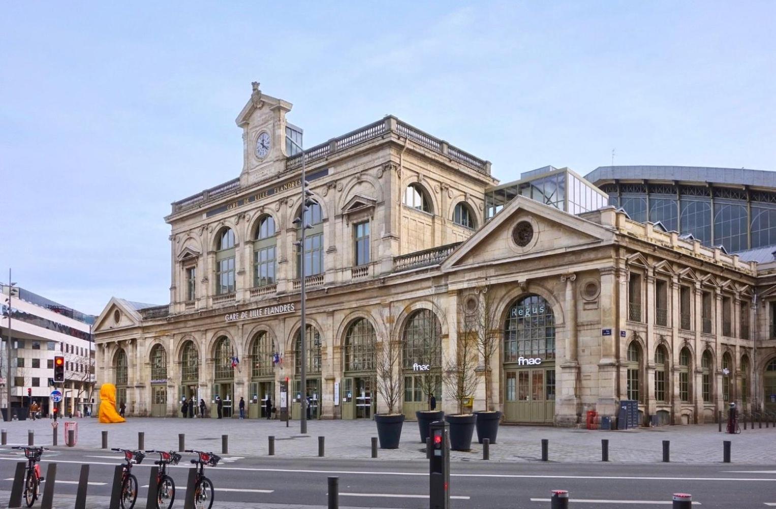 Appartement 2 Chambres Avec Parking, Proche Metro リール エクステリア 写真